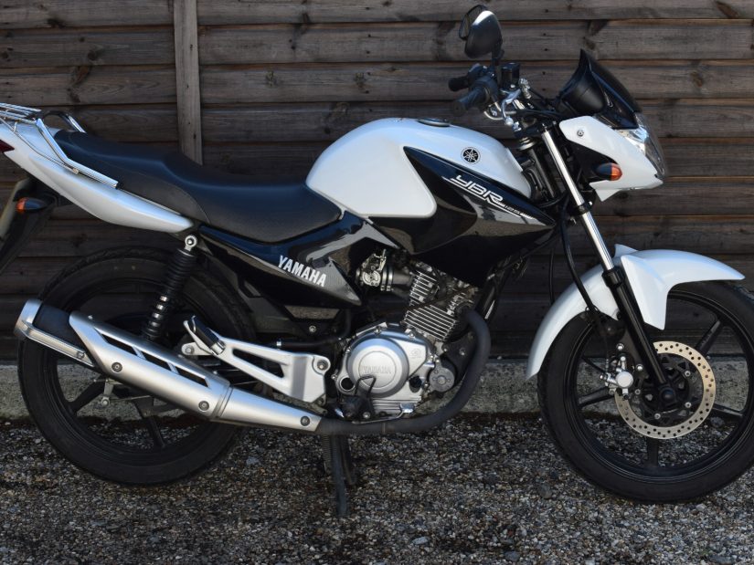 £ SOLD, Yamaha YBR 125 (2 owners, 3900 miles) 2016 66 Reg - Sargents of ...