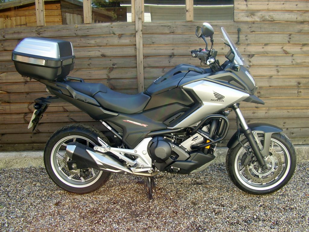 Honda nc750xd auto